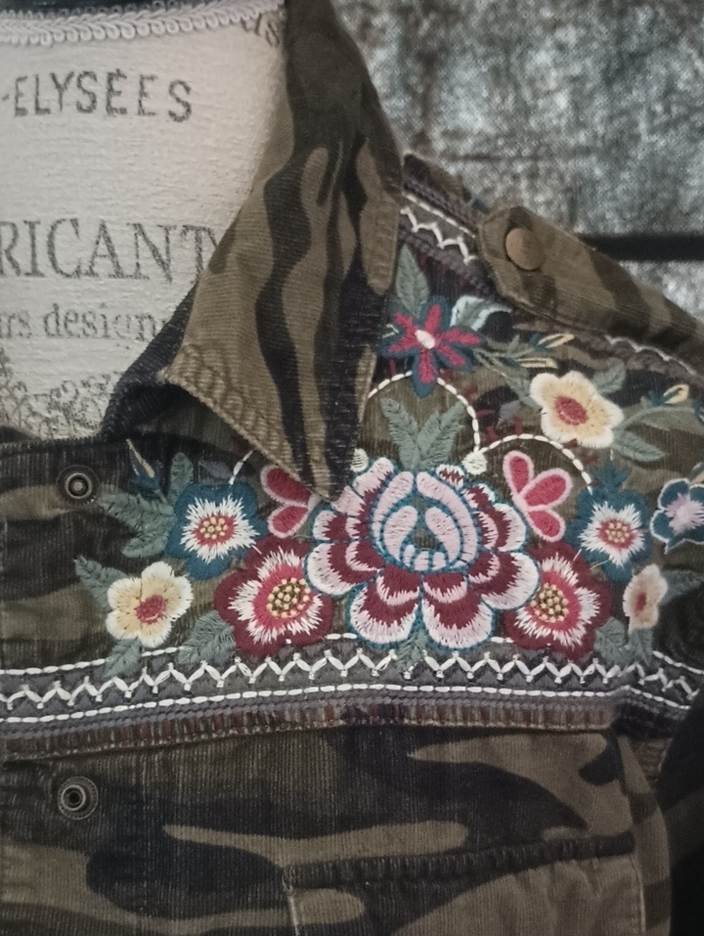 Johnny Was Olive Green Camo Embroidered Utility Jacket - Picture 4 of 8